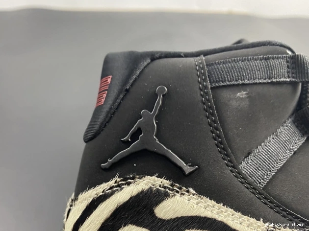 Rep 11 AR0715-010 ANIMAL AIR INSTINCT JORDAN 0629